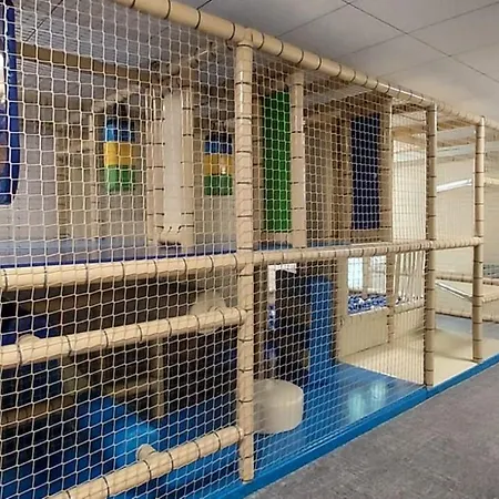 Port Basen & Jacuzzi * コウォブジェク