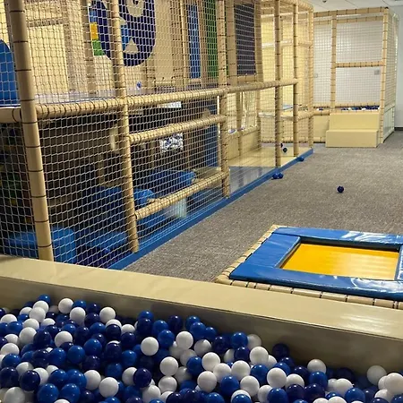 Port Basen & Jacuzzi アパート