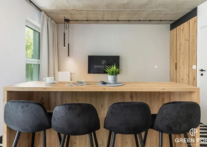 アパート Port Basen & Jacuzzi コウォブジェク