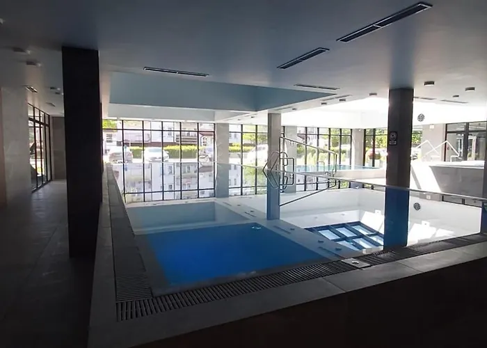 アパート Port Basen & Jacuzzi コウォブジェク