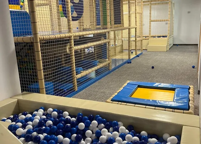 Port Basen & Jacuzzi アパート